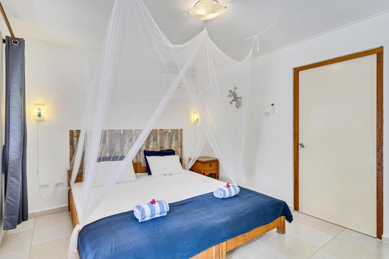 Tropical Divers Resort Kralendijk  Ngoại thất bức ảnh