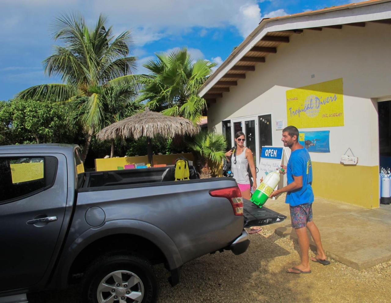 Tropical Divers Resort Kralendijk  Ngoại thất bức ảnh